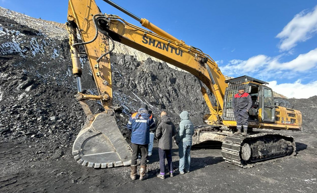 Shantui SE500LCW excavator in Kyrgyzstan